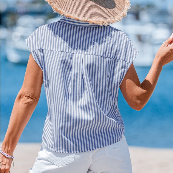 NWT Cupshe Striped Button-Down Shirt with Knot - Picture 2 of 6